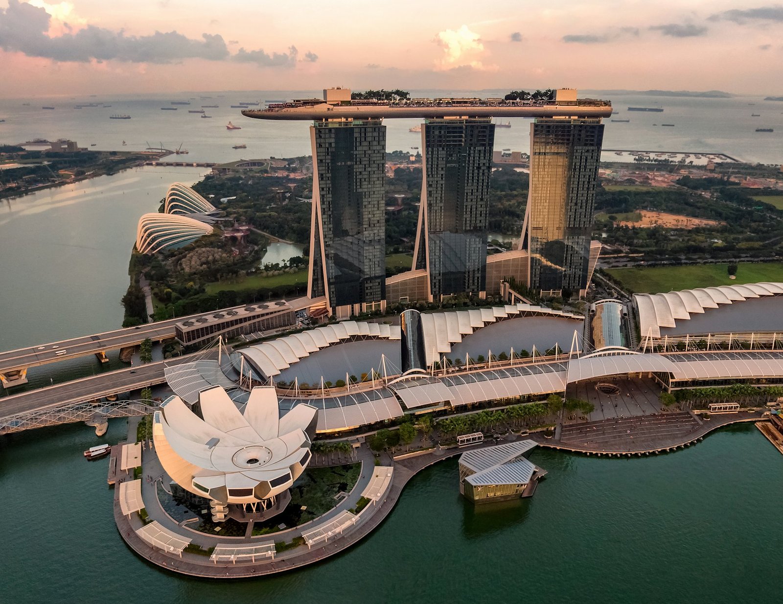 Marina Bay skyline in Singapore, host city of FinNext Singapore 2027